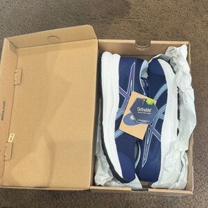 ASICS Gel Contend 8 size 10 wide new in box